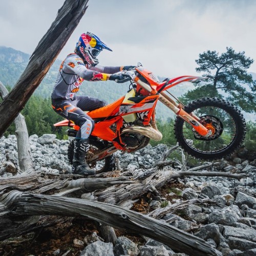 ГК АВТОДОМ ПРЕДСТАВИТ ЭКСКЛЮЗИВНЫЙ МОТОЦИКЛ KTM 300 EXC HARDENDURO